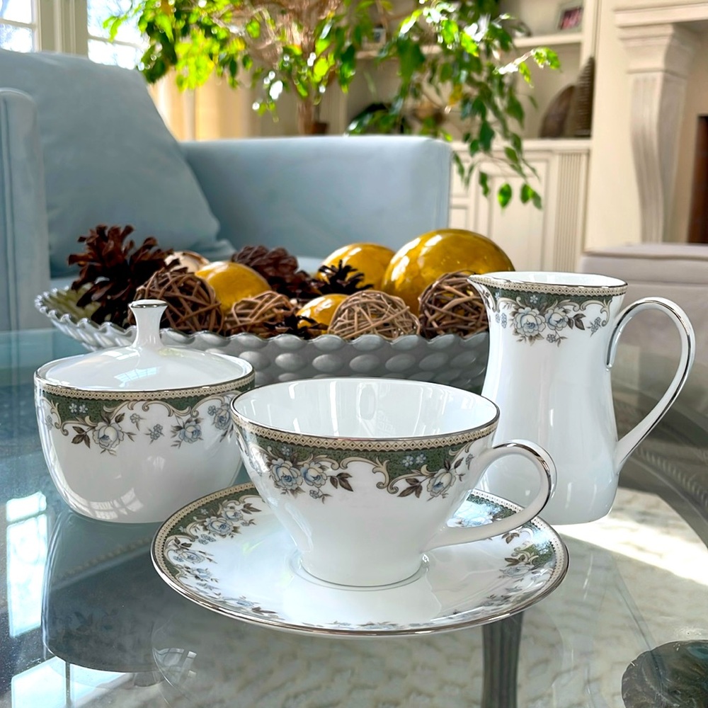 Noritake 30 Piece China Set